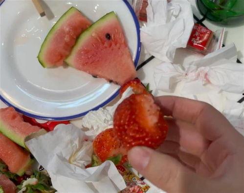 吃瓜草莓蘑菇,探寻美食与生活的奇妙融合