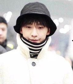 杨洋吃瓜回头,背后真相引人深思